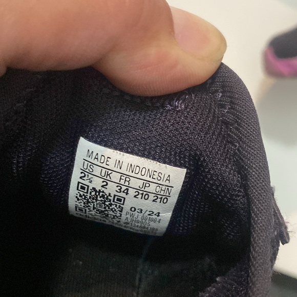 Kids Adidas Sneakers - Picture 5 of 5